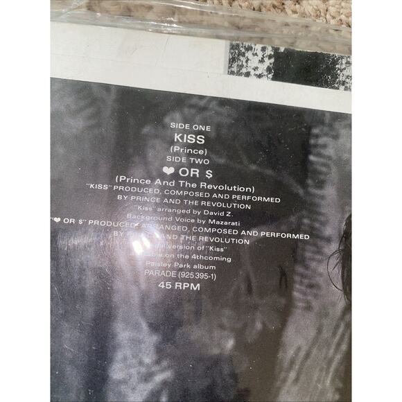 PRINCE - KISS - 1986 12” Record 45 RPM - PAISLEY PARK (Mint) - Picture 3 of 10